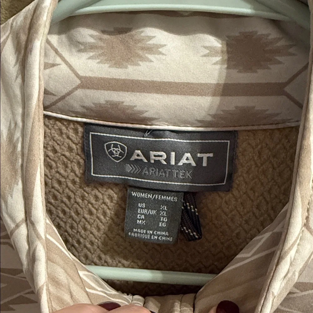 Ariat
Aztec Softshell Jacket - Picture 5 of 5